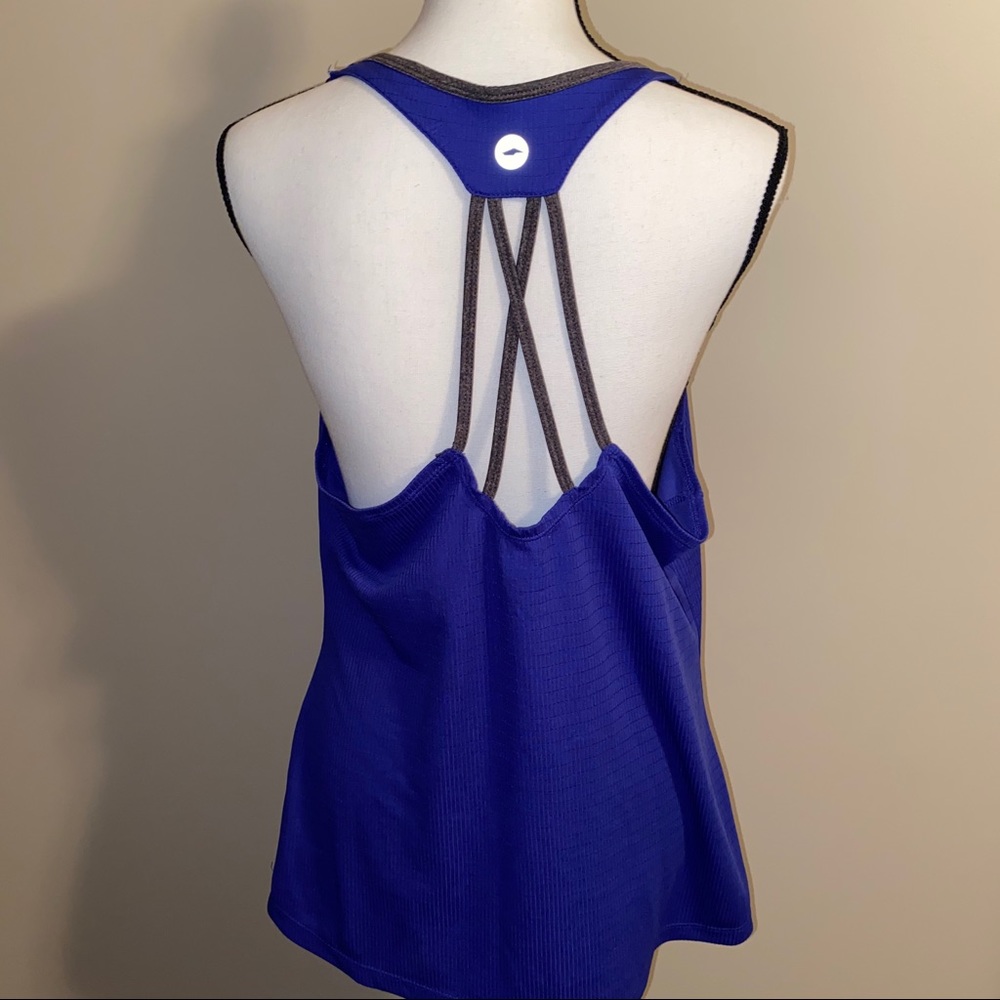 Workout Tank - Picture 2 of 4